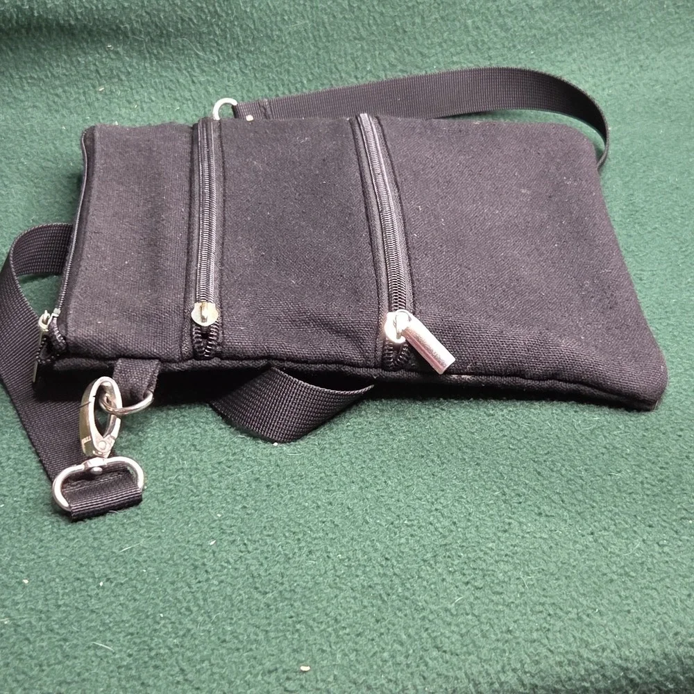 Cross body Shoulder Bag with Strap Black with Zipper Closure and side Pockets